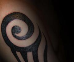 Tribal masculino