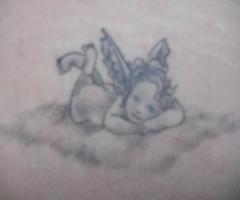 Angel sobre nube