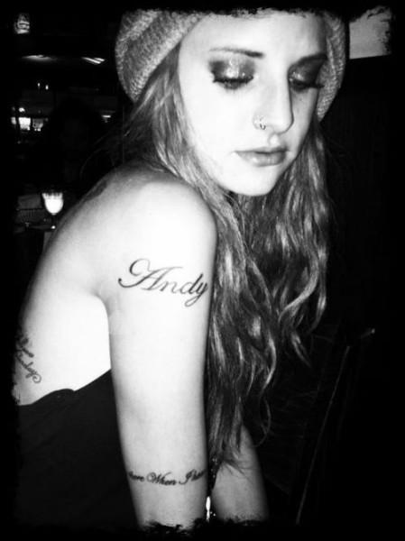 Juliet Simms tattoos