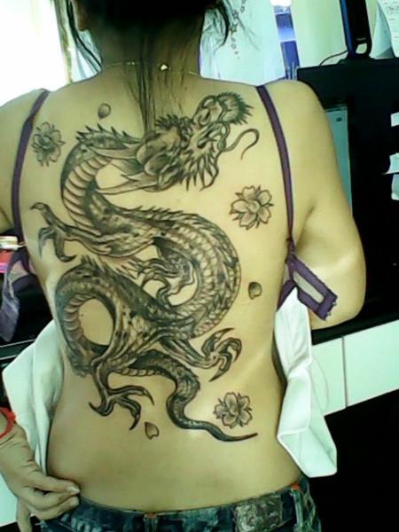 Back dragon ink