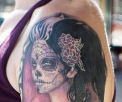 Catrina en el brazo