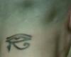 Horus el ojo en negro