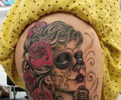 Catrina con microfono