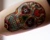 Hermoso tatuaje de calavera de azucar mexicana