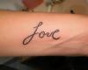 frase Love escrita
