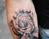 bocca, rosa e perni