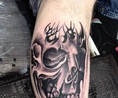 Skull with teeth