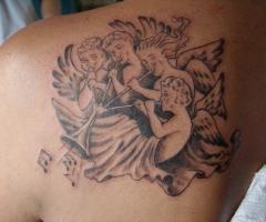 angeles tocando musica