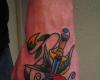 In the hand bird and knife