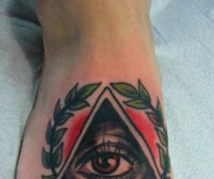 Illuminati on foot