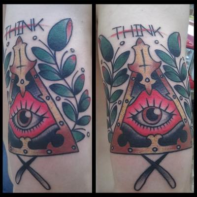 Traditional all seeing eye