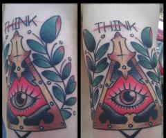 Traditional all seeing eye