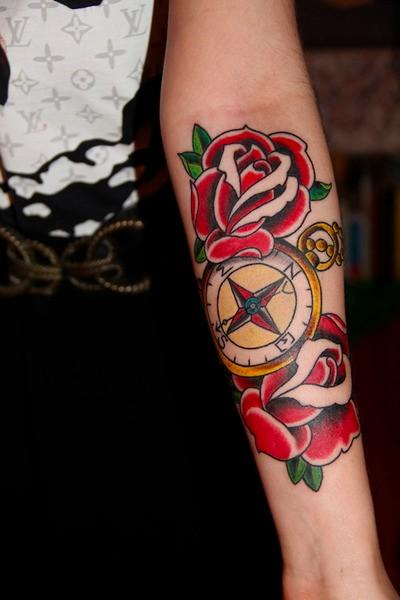 roses and compass