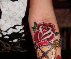 roses and compass
