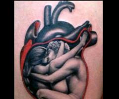 Tatuaje de corazon y realismo
