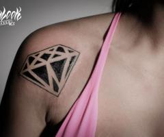 Diamond on showlder