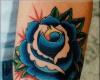 Rosa blu con scritta Desire