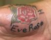 Tatuaggi fiore e testi