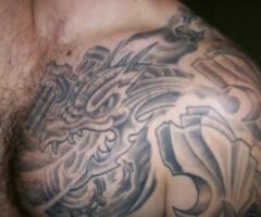 Spettacolare biomeccanico braccio tatuaggio