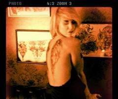 Nuevo tatuaje en la espalda de Jesica Cirio