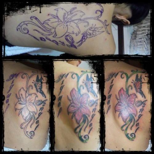 Tatuaje de Flor en proceso