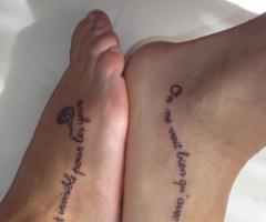 Frase en los pies