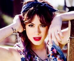 Martina Stoessel cambió de look y se realizó un polémico tatuaje