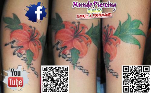 Flor + Nombre Tatuaje Sin Linea Negra