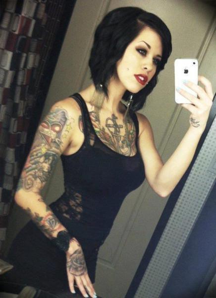 Selfie twitter tattoos