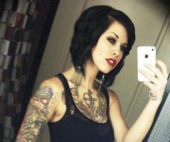 Selfie twitter tattoos