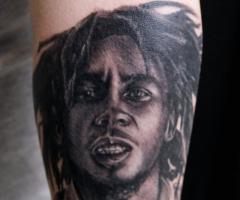 Tatuaje de Bob Marley