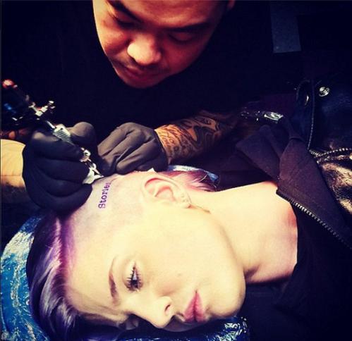 Kelly Osbourne stories tattoo