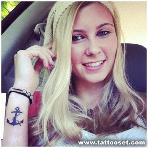 Tatuaje de Ancla para chicas